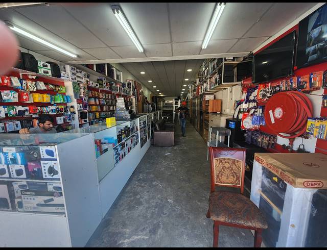 227M² BUSINESS FOR SALE IN CLAIRWOOD